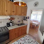 公寓 By Interhome 蒂豪尼