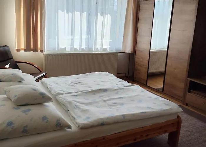 By Interhome * ティハニ