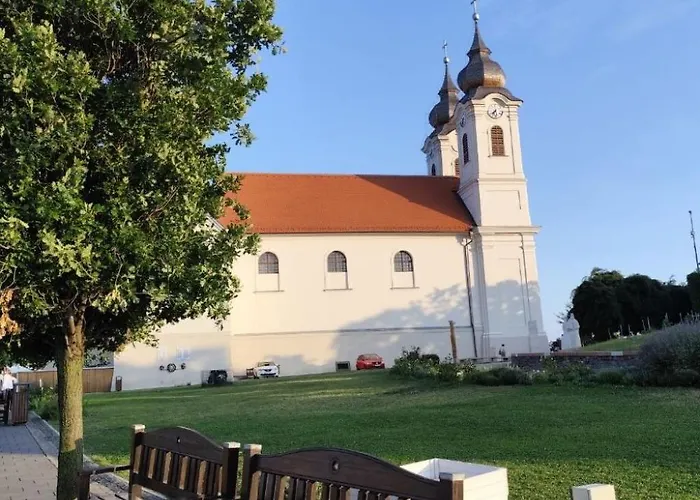 By Interhome アパート *